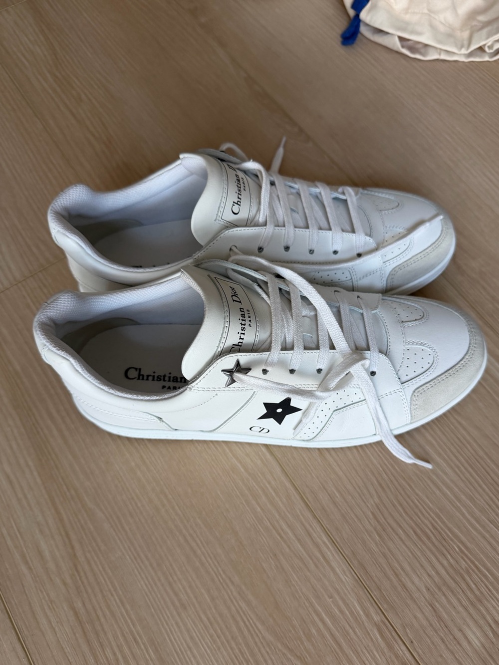 Dior White Leather Sneakers with Black Star Detail size 38.5 $500